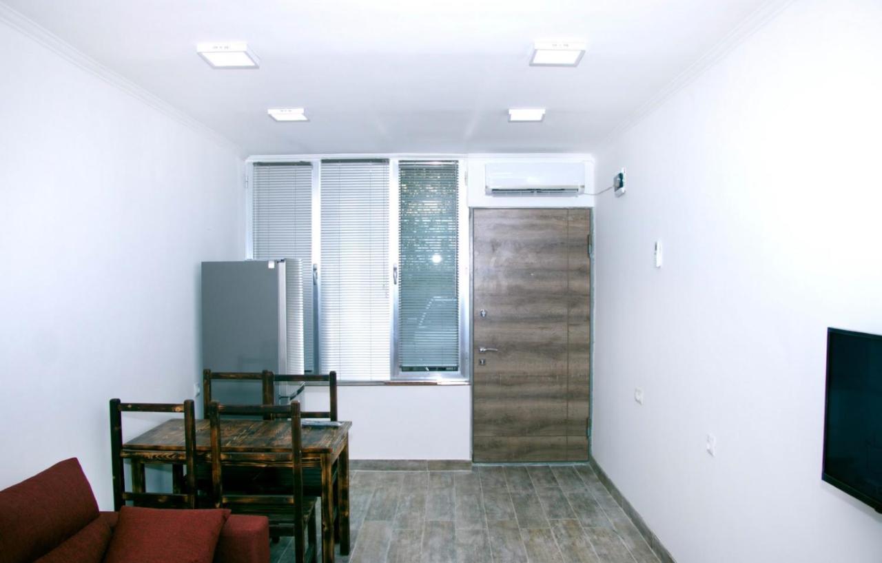 Apartment On Saryan 24 Yerevan Exterior photo